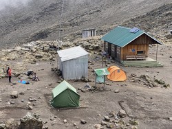 Mawenzi tarn hut