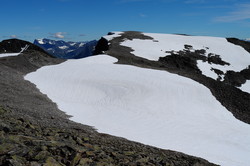 Gjuratindane øst for