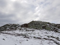 Vest for Gravfjellet