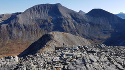 Nord for Loftskarstinden