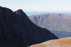 Nordvest for Grøsfortinden