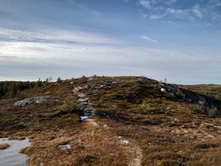 Øst for Høgdefjellet