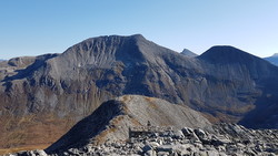 Nordaust for Loftskarstinden