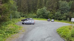 Røstadbakken parkering