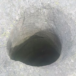 Spjærøy jettegryte