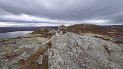 Vest for Karihellhovda